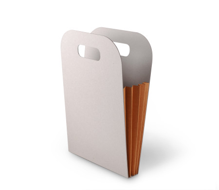 Originelle Kartontasche mit farbigen Seitenfalten