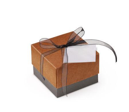 Schöne Geschenkbox mit Deckel und Schleife