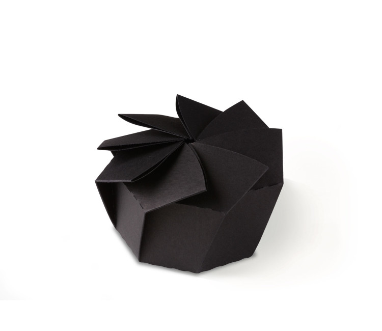 Original Gift Box with Flower-shaped Origami
