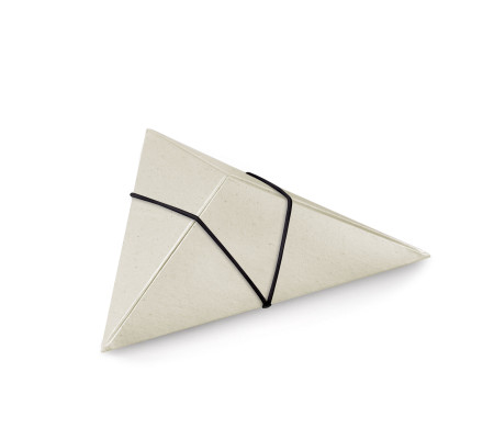 Caja Triangular de Cartón