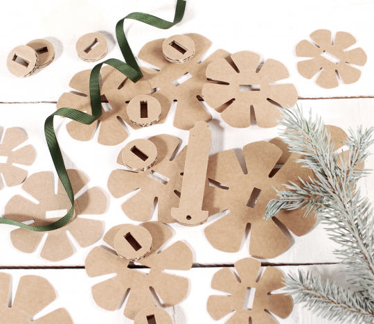 Decorative cardboard pine cone