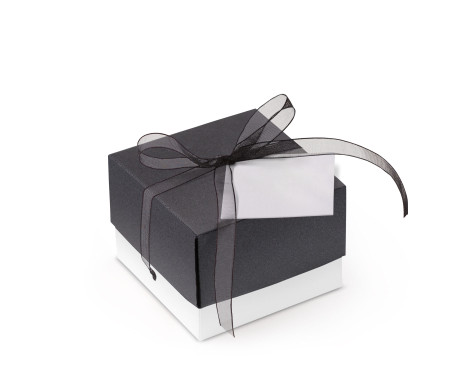 Schöne Geschenkbox mit Deckel und Schleife