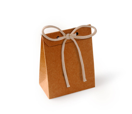 Petit sac en carton pour chocolats et petits cadeaux