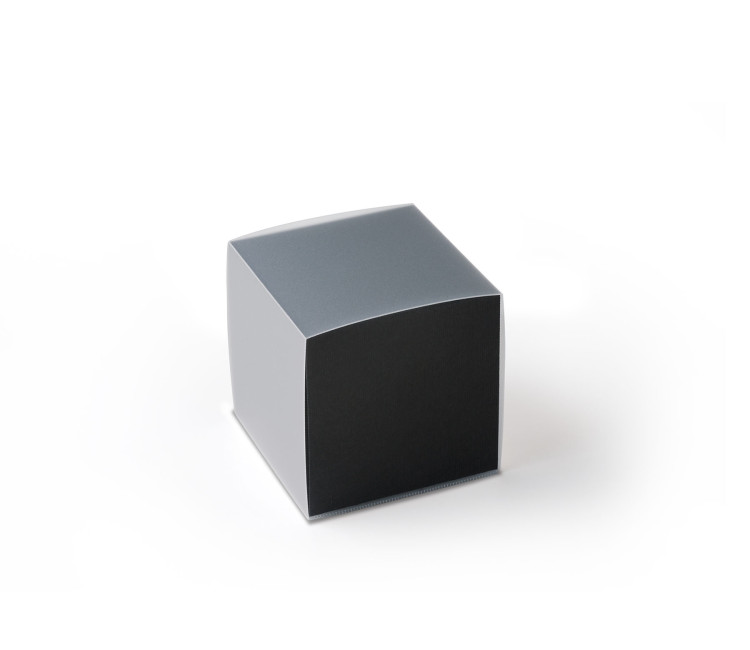 Caja de Cartón para Pequeños Regalos en Forma de Cubo