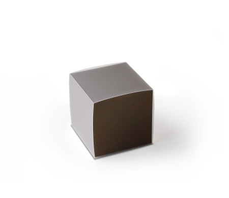 Caja de Cartón para Pequeños Regalos en Forma de Cubo