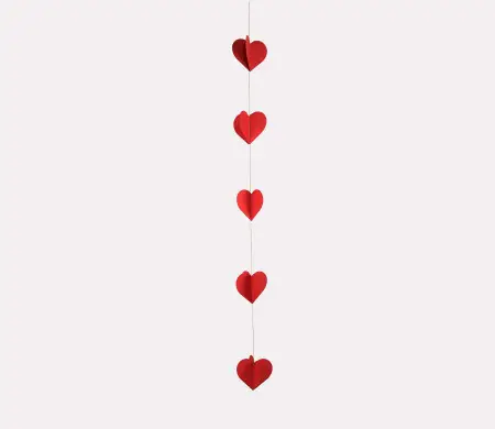 Valentine’s Heart Garland | Retail Window Decoration
