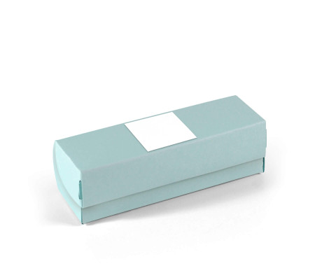 Elongated box with lid for macarons