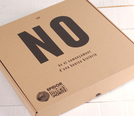 Brand storytelling box for e-commerce and retail