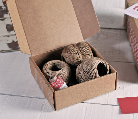 Caja de envío kraft pequeña...