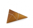 Caja triangular de cartón