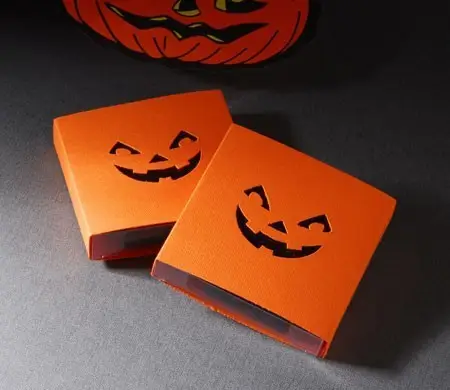 Boîte Halloween avec un...