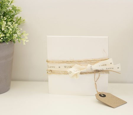 Box idea for invitations or small gifts | SelfPackaging