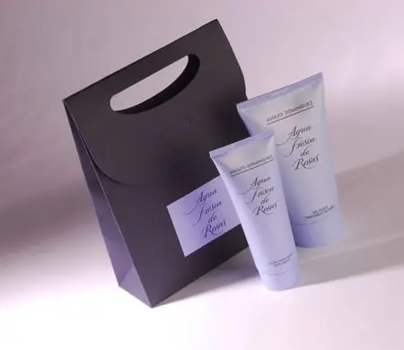 Gift bag for cosmetic presents