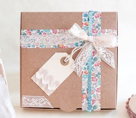 Bonita caja regalo con lazo...