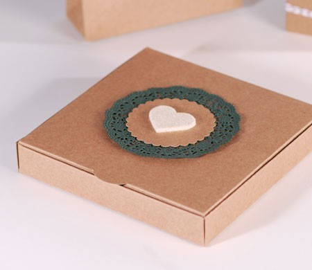Scatola con Cuore e Feltro per Fazzoletti e Accessori