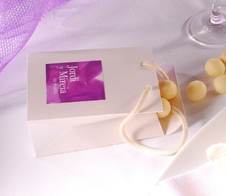 Cardboard bag for wedding favours