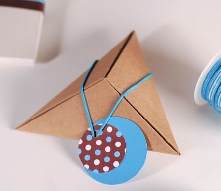 Little pyramidal box for...