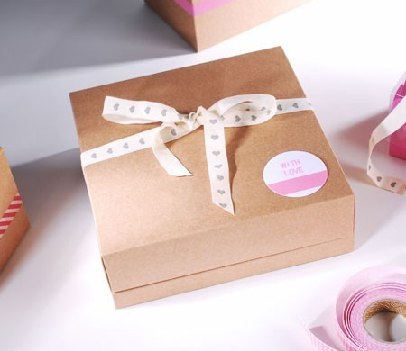 Boîte carré pour chocolats Personnalisée | SelfPackaging