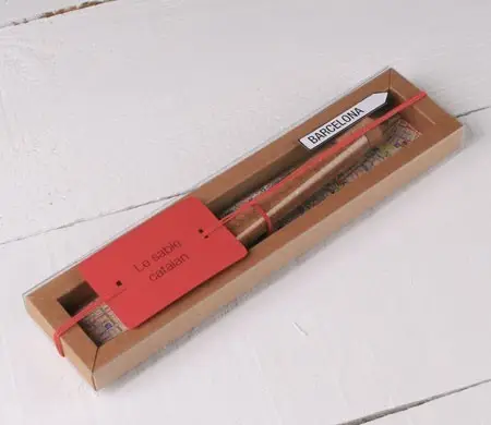 Boîte cadeau allongée