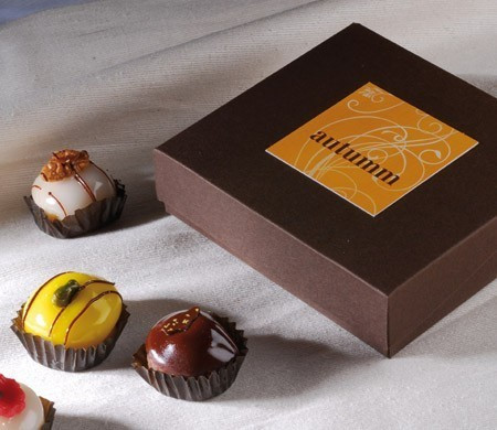 Petite boîte élégant pour des bonbons Petite boîte élégant pour des bonbons
