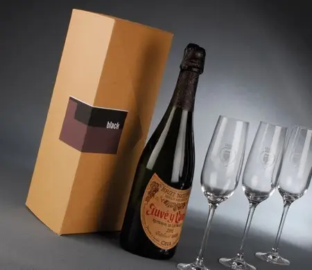 Karton für Wein