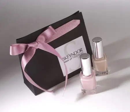 Gift bag for cosmetics