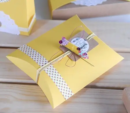 Gift box for baby showers