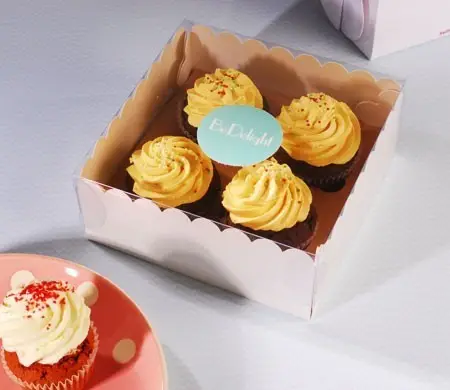 Box for four cupcakes in...