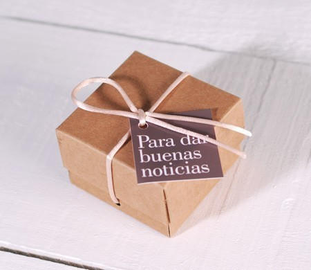 Wedding favor box with ribbon and tag