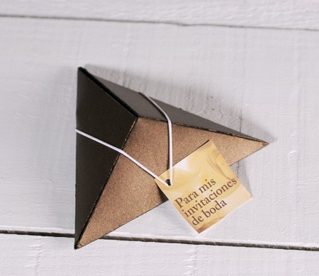 Pyramidal box for wedding...