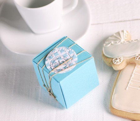 Small turquoise gift box | Packaging ideas