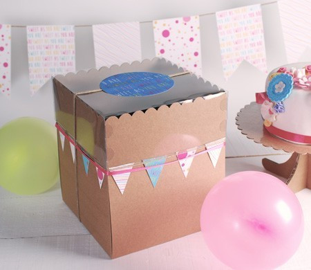 Tall box for cakes