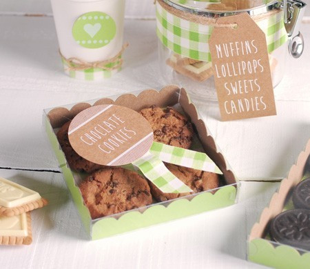 Boîte à Biscuits Verte Décorée avec une Gommette Boîte à Biscuits Verte Décorée avec une Gommette