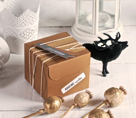Caja de Cupcakes con Decoración de Navidad Caja de Cupcakes con Decoración de Navidad