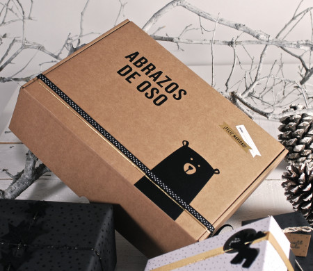Caja de Envío con Vinilo de Oso Caja de Envío con Vinilo de Oso