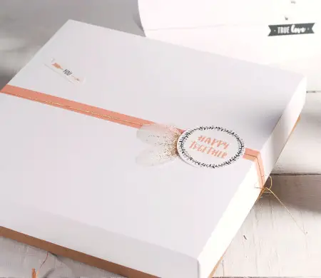 Caja con tapa decorada para...