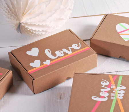 Romantic box decorated with vinyl