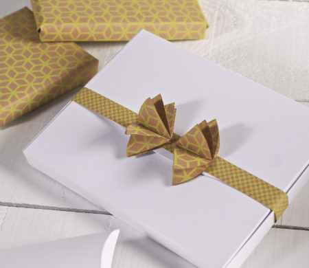 Caja para Fotos Decorada con Lazo