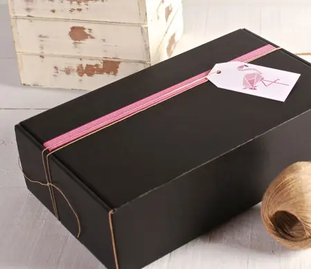Caja decorada en rosa y...