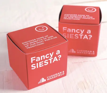 Caja cuadrada con impresión