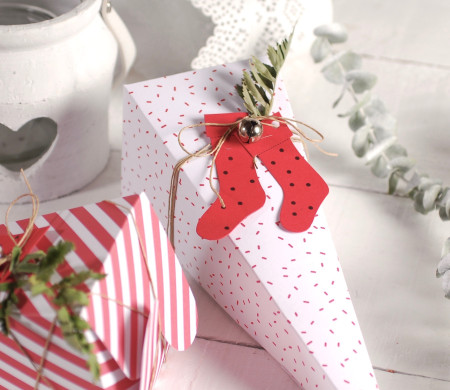 Cone box in white and red