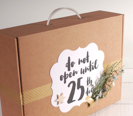 Cardboard Christmas Carrycase