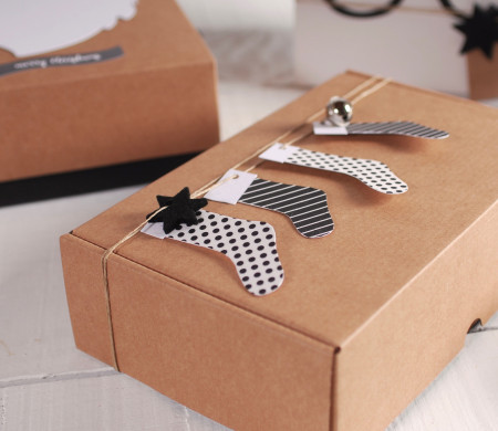 Caja con Calcetines Navideños Caja con Calcetines Navideños