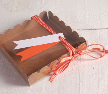Petite Boîte Décorée pour Petits Gâteaux 
