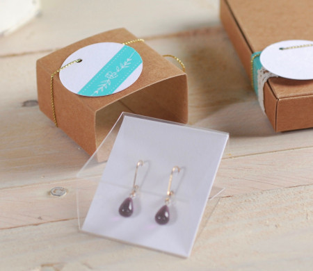 Ohrring-Box mit transparenter Banderole