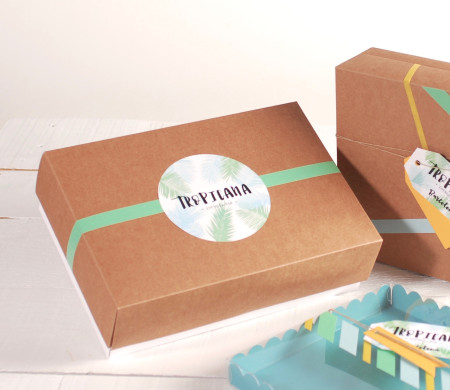 Geschenkbox für Kleidung und Accessoires | Retail