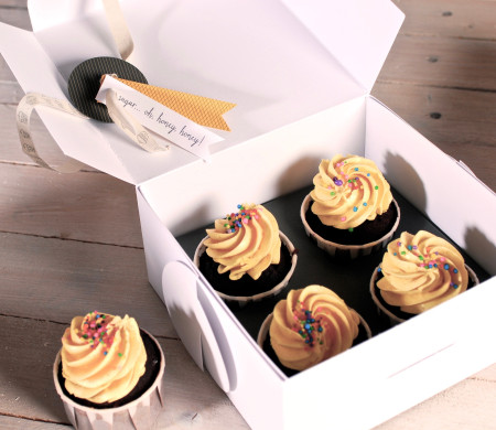 Boîte pour Offrir des Cupcakes. Boîtes pour Produits Pâtissiers !