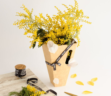 Idea: Scatola Romantica Fiori | SelfPackaging