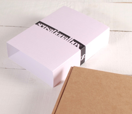 Caja con faja personalizable minimal