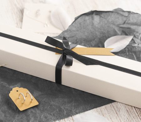 Elegant elongated box
